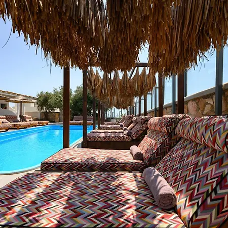Hotel Impressive One 4*