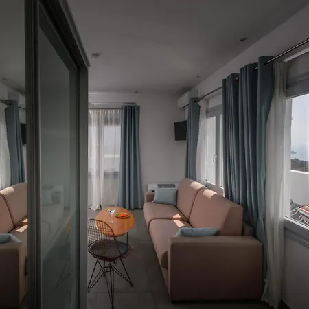 酒店 伊姆普莱希芙万酒店 Ormos Athinios