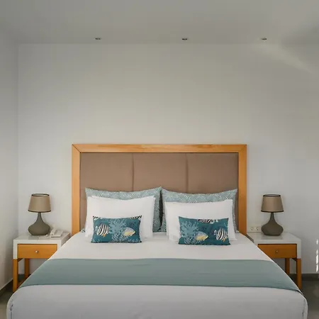 Impressive One Hotel 4*