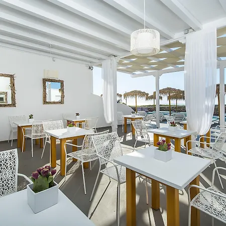 伊姆普莱希芙万酒店 Ormos Athinios