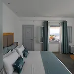 Impressive One 4*