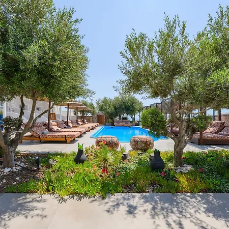 Ξενοδοχείο Impressive One 4*