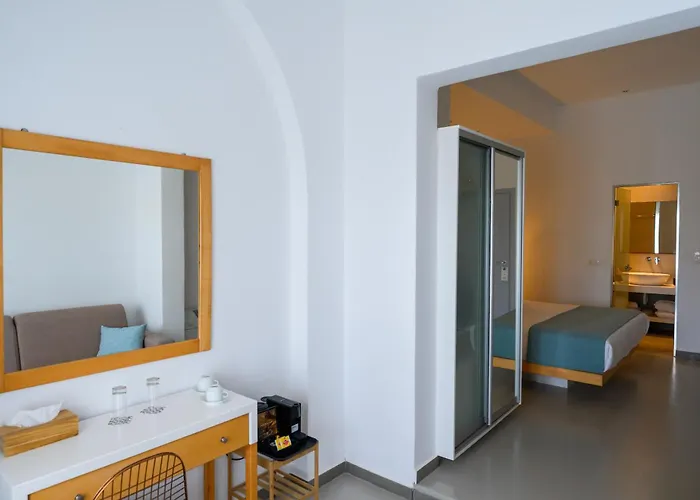 Impressive One Ormos Athinios